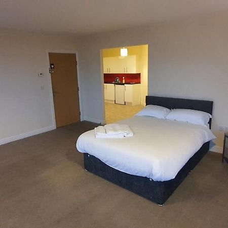 Apartment In Central Wakefield 웨이크필드 외부 사진