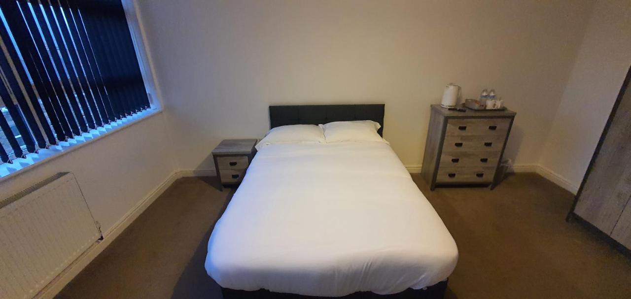 Apartment In Central Wakefield 웨이크필드 외부 사진