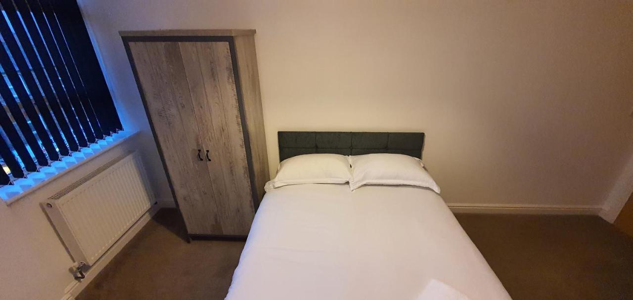 Apartment In Central Wakefield 웨이크필드 외부 사진